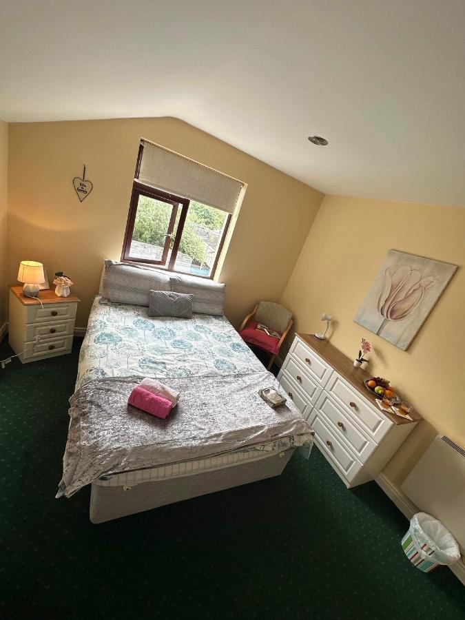 Edwards Cosy B&B Galway Exterior photo