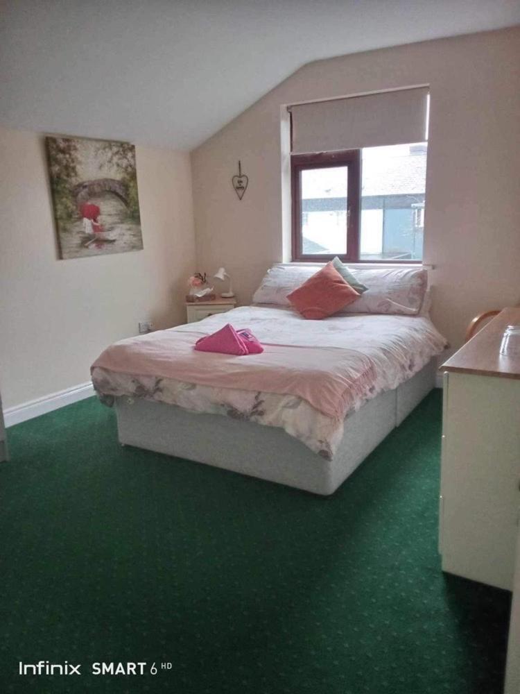 Edwards Cosy B&B Galway Exterior photo